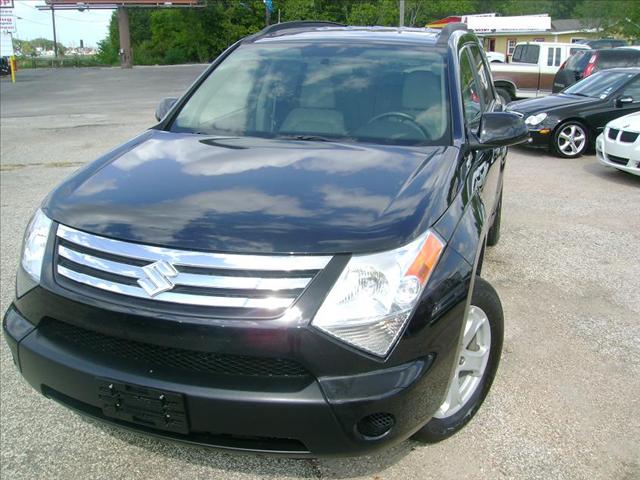 2007 Suzuki Grand Vitara XL7 2000 Chevrolet Silverado