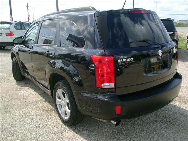 2007 Suzuki Grand Vitara XL7 2000 Chevrolet Silverado