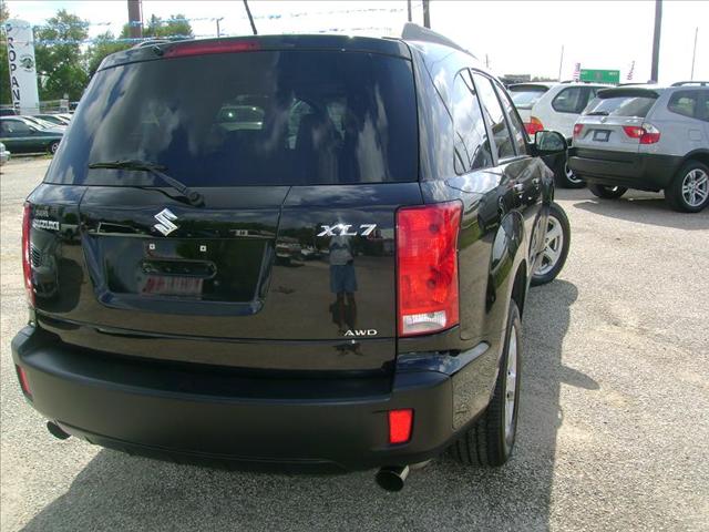 2007 Suzuki Grand Vitara XL7 2000 Chevrolet Silverado