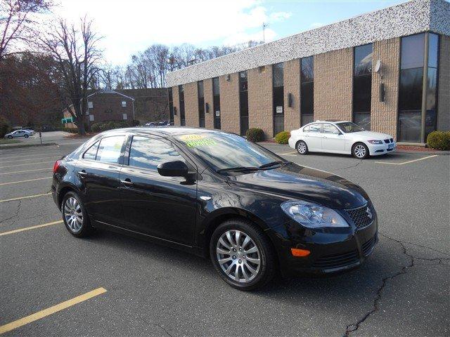 2010 Suzuki Kizashi SE