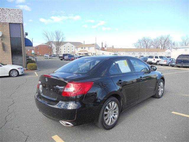 2010 Suzuki Kizashi SE