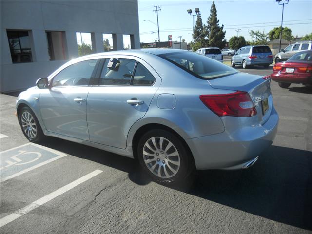 2010 Suzuki Kizashi SE