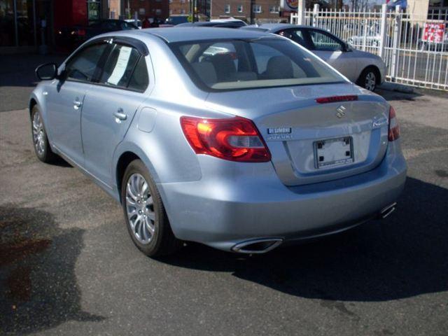 2010 Suzuki Kizashi 4DR CE Manual