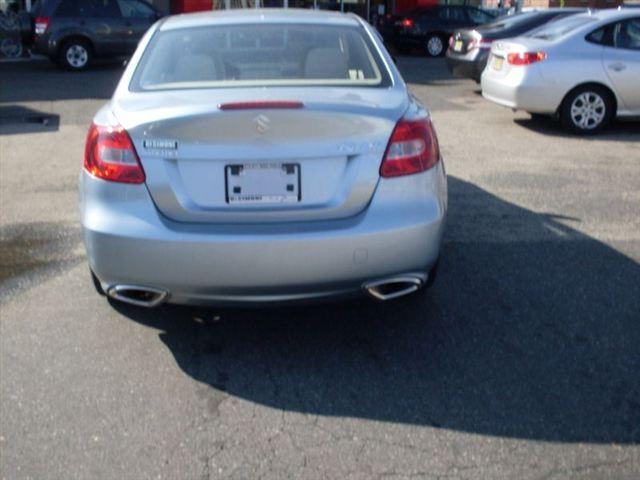 2010 Suzuki Kizashi 4DR CE Manual