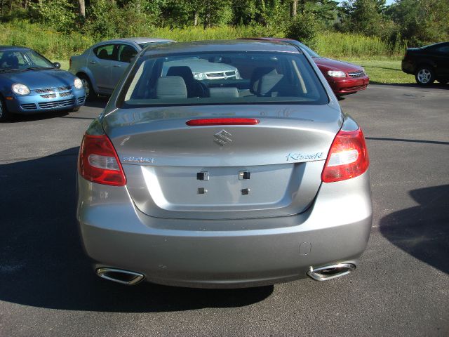 2010 Suzuki Kizashi SE