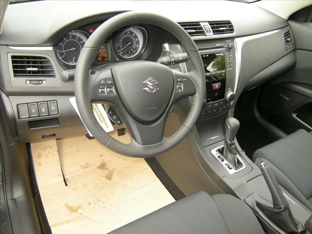 2010 Suzuki Kizashi Sport VA