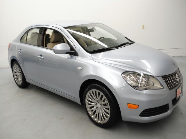 2011 Suzuki Kizashi 4-door