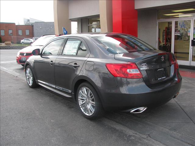 2011 Suzuki Kizashi St-extended Cab-4x4-tonneau