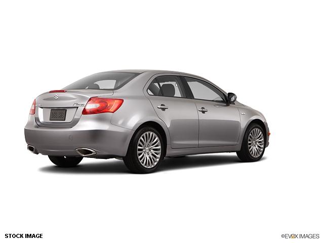 2011 Suzuki Kizashi Extended-short-sle-4wd-cd Player