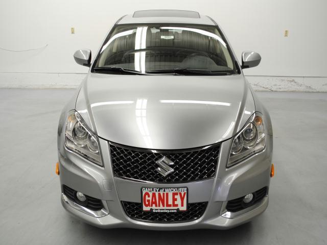 2011 Suzuki Kizashi St-extended Cab-4x4-tonneau