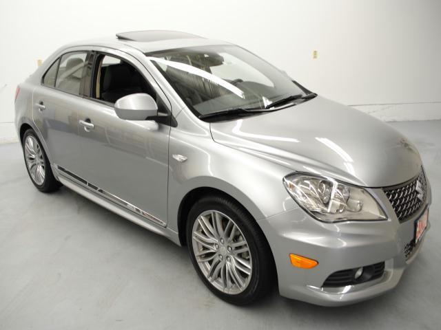 2011 Suzuki Kizashi St-extended Cab-4x4-tonneau