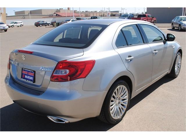 2011 Suzuki Kizashi SE