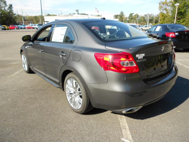 2012 Suzuki Kizashi Lariat, King Ranch