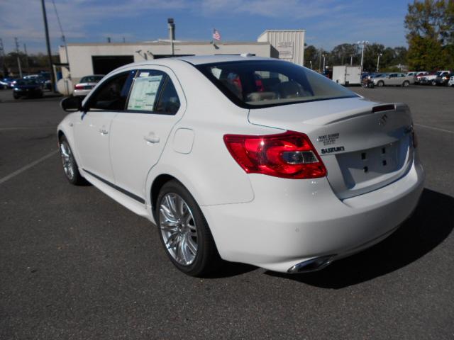 2012 Suzuki Kizashi Lariat, King Ranch