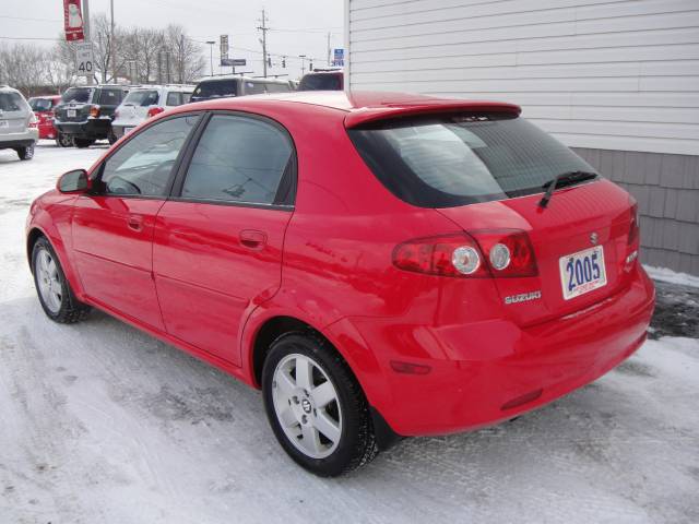 2005 Suzuki Reno Open-top