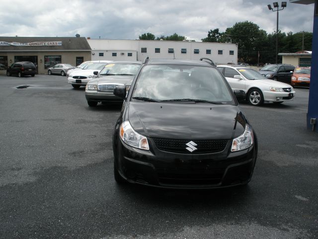 2010 Suzuki SX4 Crossover EX - DUAL Power Doors