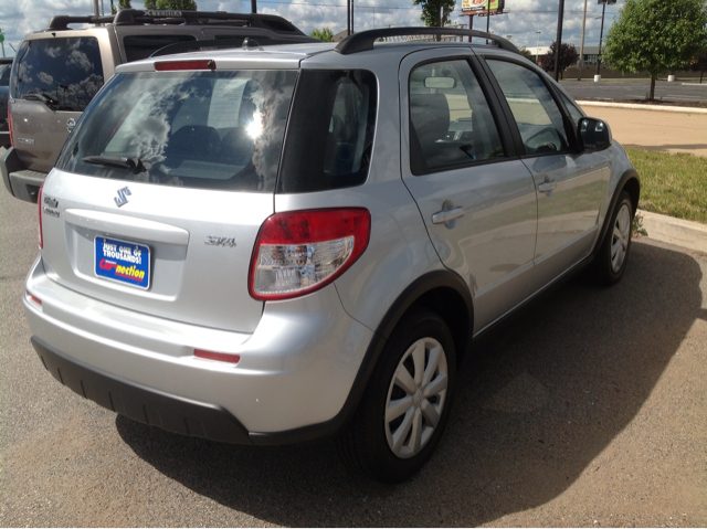 2010 Suzuki SX4 Crossover Unlimited X Sport Utility 4 Dr