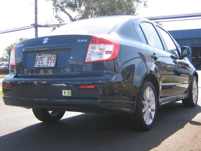 2009 Suzuki SX4 Sedan 2WD LE