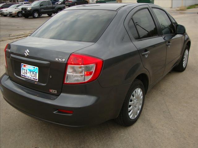 2010 Suzuki SX4 Sedan X