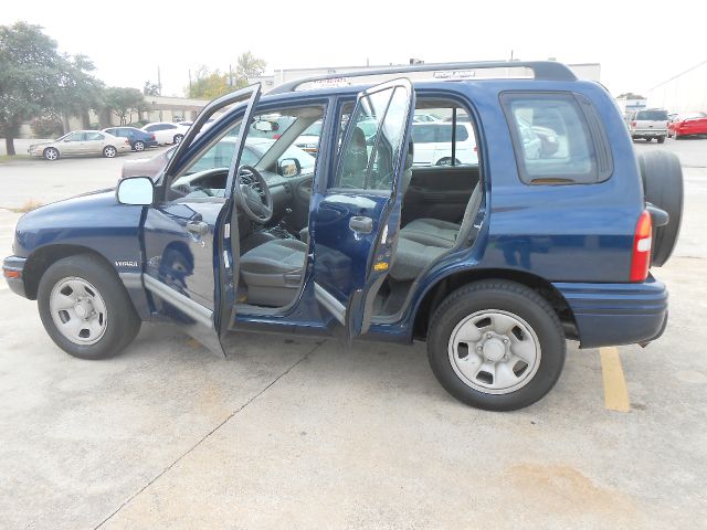 2003 Suzuki Vitara Crew Denali