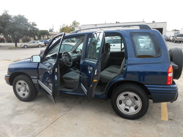 2003 Suzuki Vitara Crew Denali