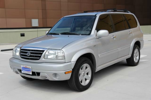 2002 Suzuki XL-7 2008 Nissan XE