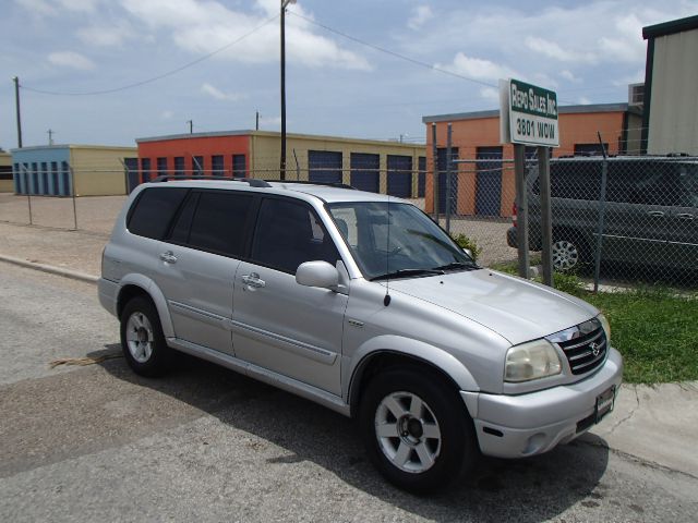 2003 Suzuki XL-7 2008 Nissan XE