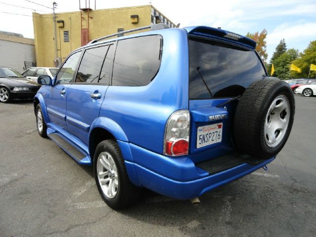 2004 Suzuki XL-7 LS Truck