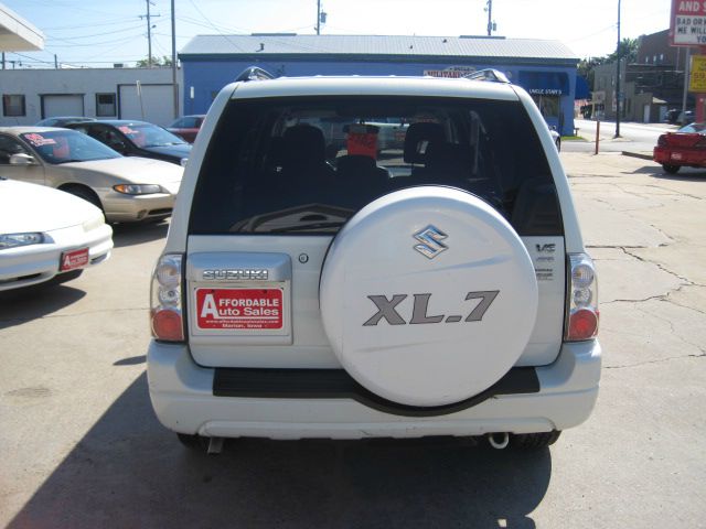 2005 Suzuki XL-7 LS Truck