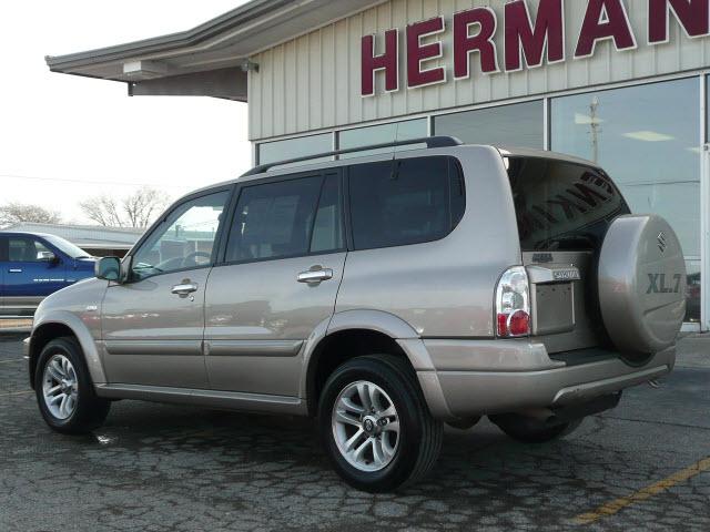 2005 Suzuki XL-7 Unknown