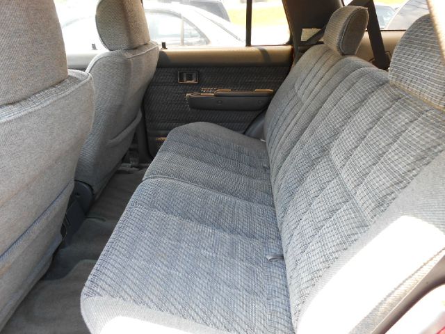 1992 Toyota 4Runner 5dr Wgn Auto STD (natl) Hatchback