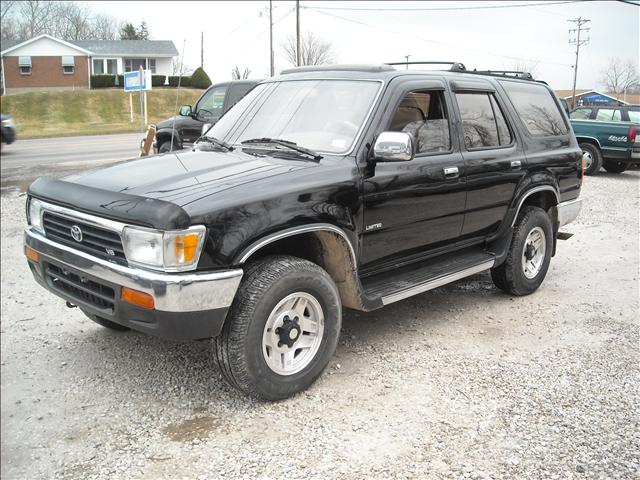 1995 Toyota 4Runner SLT 25