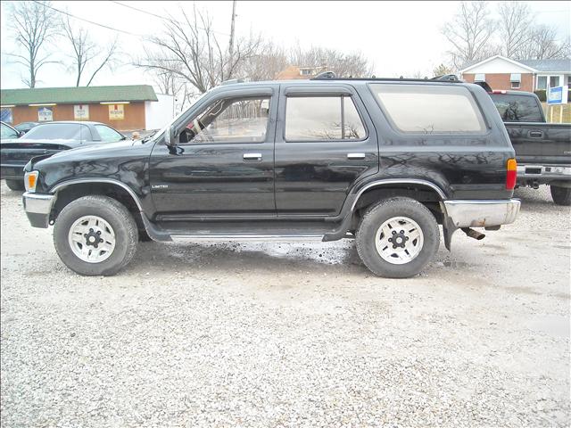 1995 Toyota 4Runner SLT 25