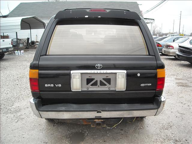 1995 Toyota 4Runner SLT 25