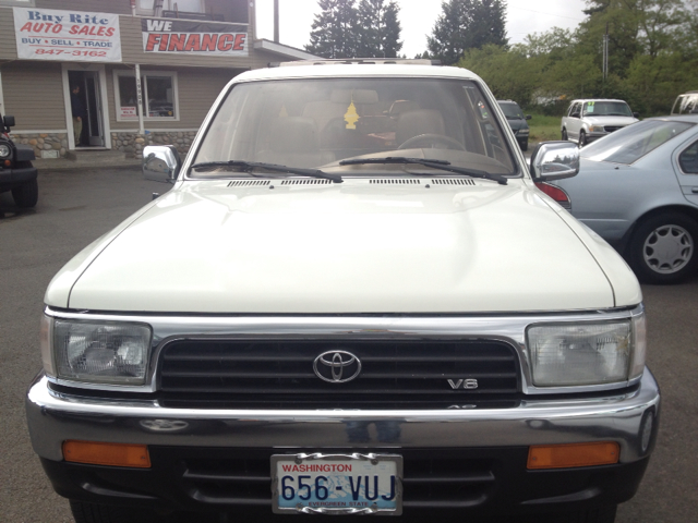 1995 Toyota 4Runner 4dr I4 Man LX-P