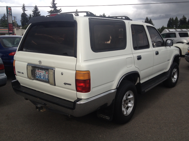 1995 Toyota 4Runner 4dr I4 Man LX-P