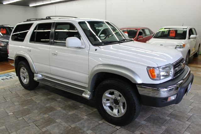 2000 Toyota 4Runner I Limited