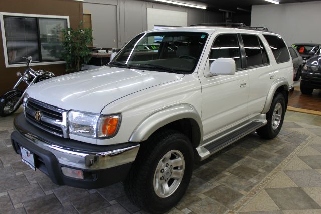 2000 Toyota 4Runner I Limited