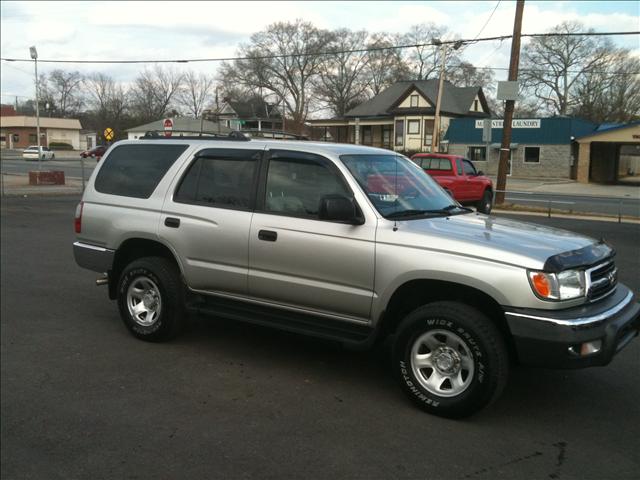 2000 Toyota 4Runner Base