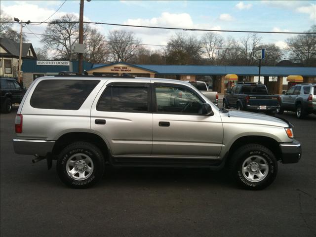 2000 Toyota 4Runner Base