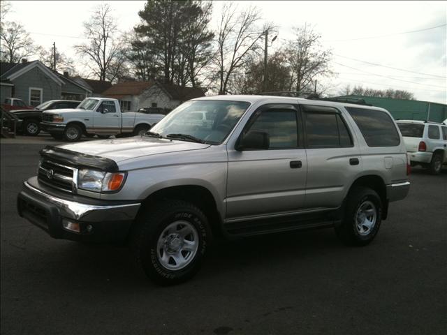 2000 Toyota 4Runner Base