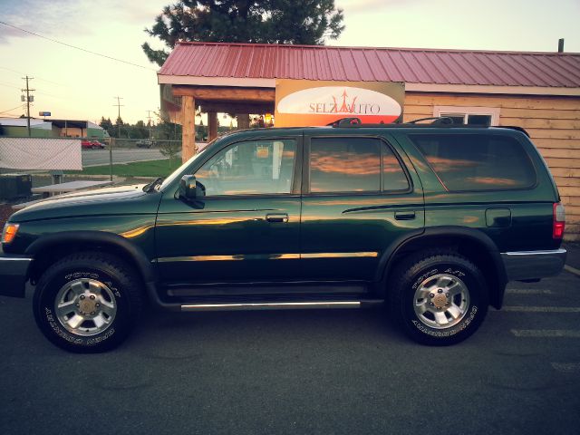 2000 Toyota 4Runner I Limited