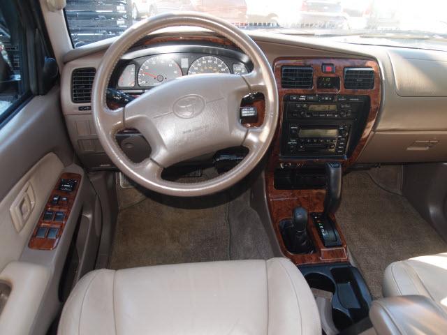 2000 Toyota 4Runner SLT 25