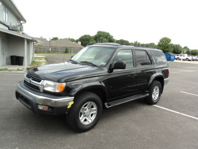 2001 Toyota 4Runner 3.8L MUST Seeone Owner Clean Carfax Sedan