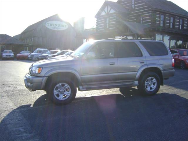 2002 Toyota 4Runner FWD 4dr Auto