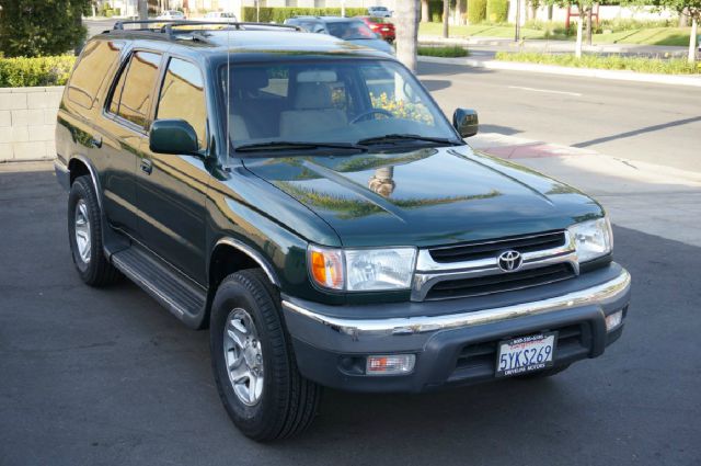 2002 Toyota 4Runner 4dr Sdn 750li Xdrive AWD Sedan