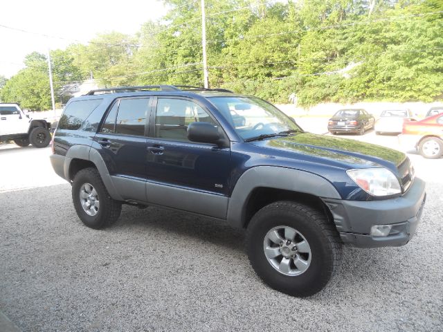 2003 Toyota 4Runner Crew Cab 126.0 WB 4WD LT w/1L