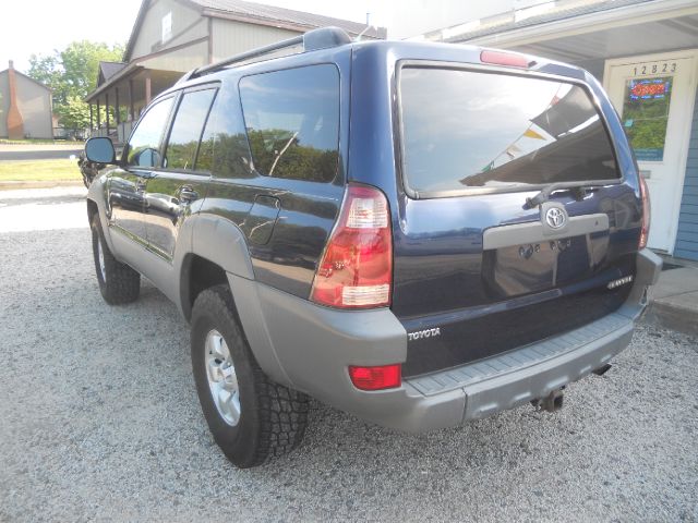 2003 Toyota 4Runner Crew Cab 126.0 WB 4WD LT w/1L