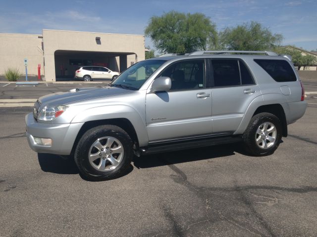 2004 Toyota 4Runner LTZ, DVD, NAV, SUN Roof, Loade