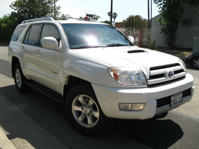 2004 Toyota 4Runner LTZ, DVD, NAV, SUN Roof, Loade